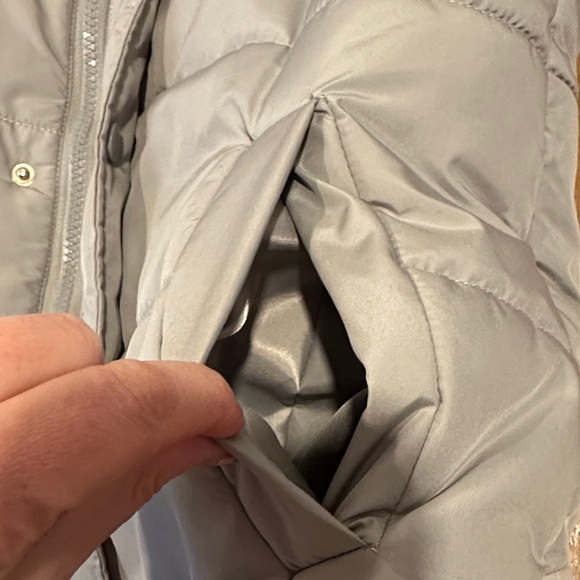 Amazon | Women’s Gray Long Hooded Puffer Vest - Picture 3 of 13